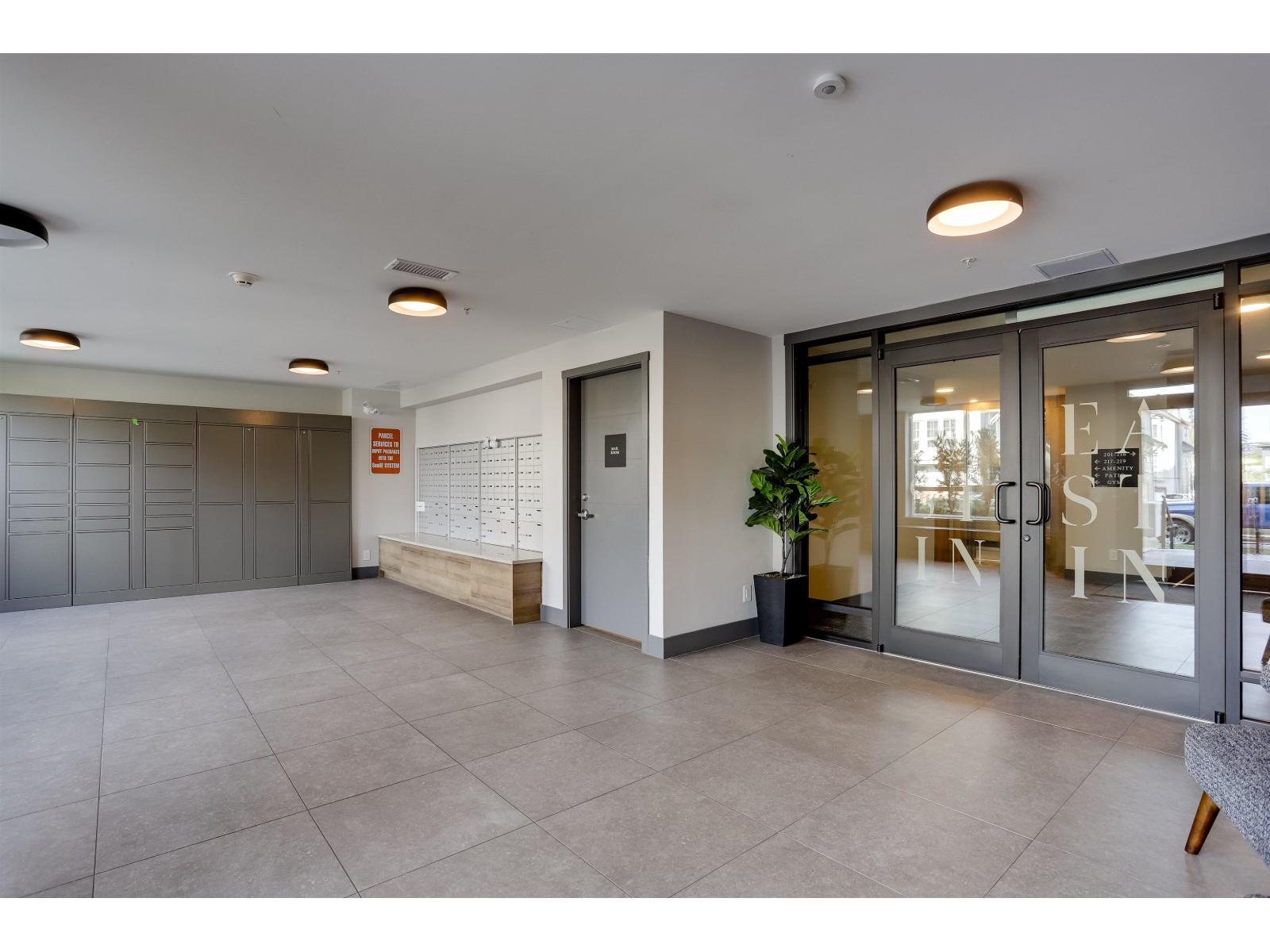 217 8117 200a Street, Langley, British Columbia  V2Y 3W9 - Photo 2 - R3132877
