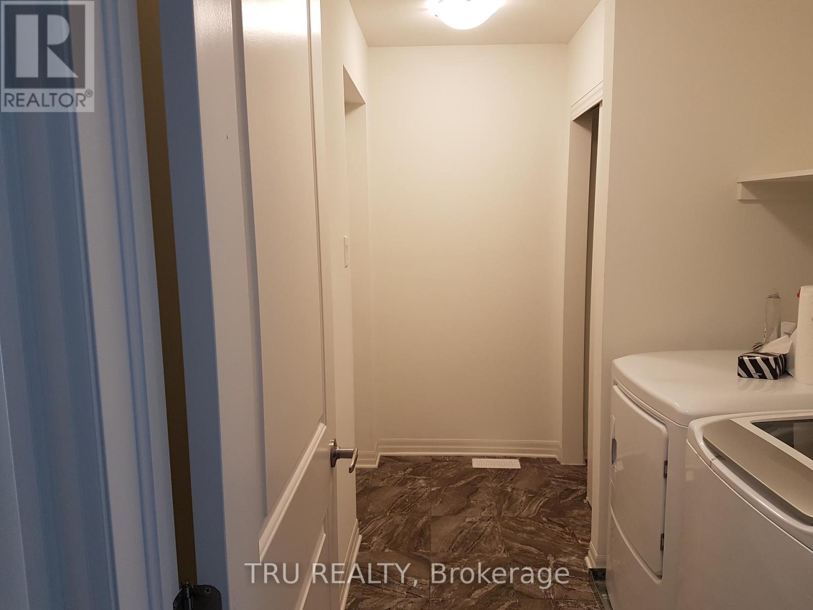 133 Overberg Way, Ottawa, Ontario  K2S 0V9 - Photo 5 - X13410030