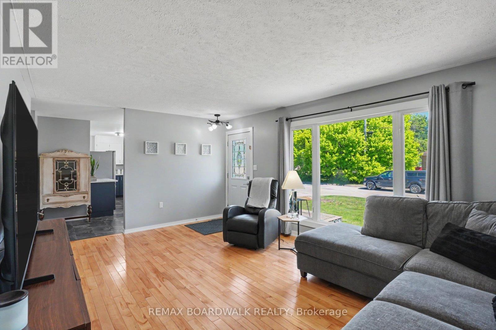 9 Welland Street, Perth, Ontario  K7H 3H6 - Photo 5 - X13410038