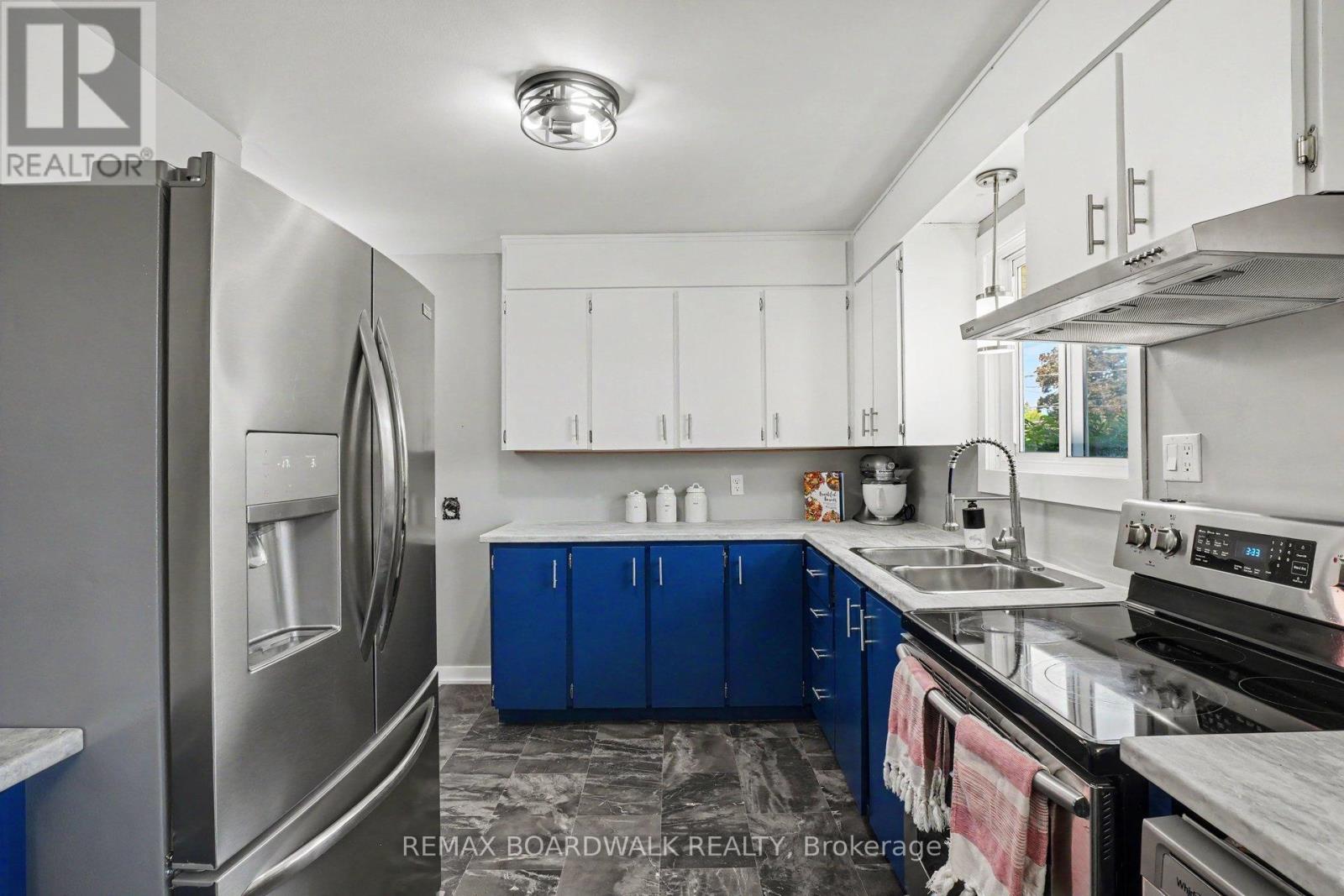 9 Welland Street, Perth, Ontario  K7H 3H6 - Photo 7 - X13410038