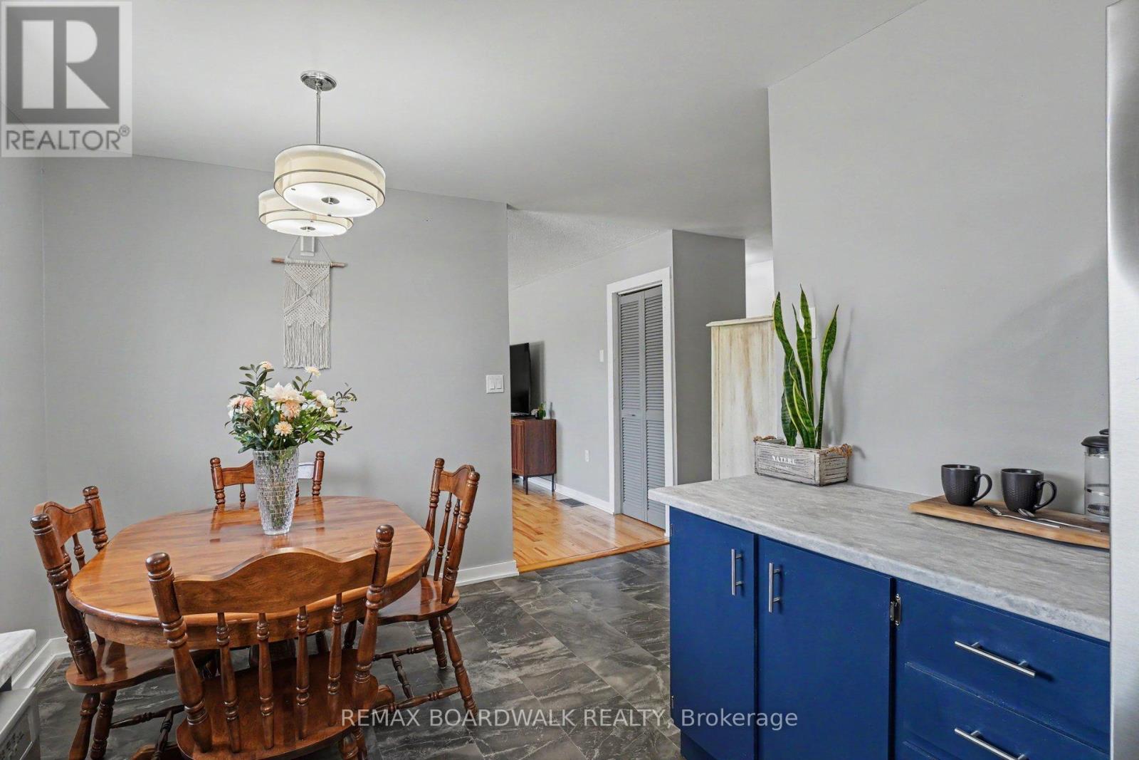 9 Welland Street, Perth, Ontario  K7H 3H6 - Photo 8 - X13410038