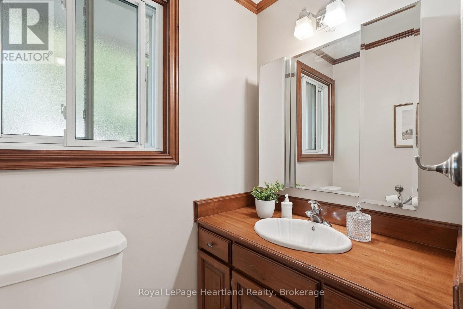 476 Carling Terrace, North Huron, Ontario  N0G 2W8 - Photo 24 - X13410062