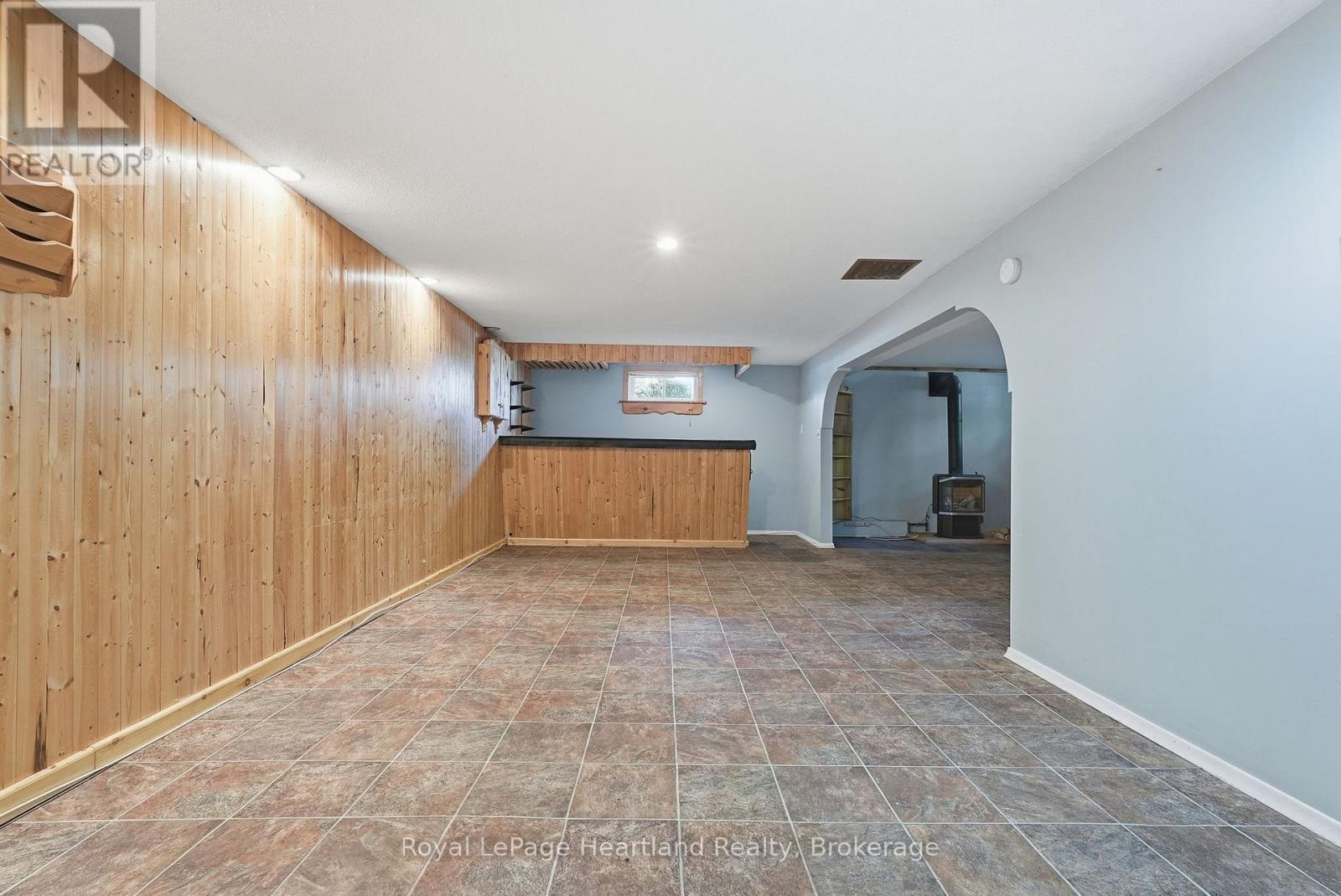 476 Carling Terrace, North Huron, Ontario  N0G 2W8 - Photo 25 - X13410062