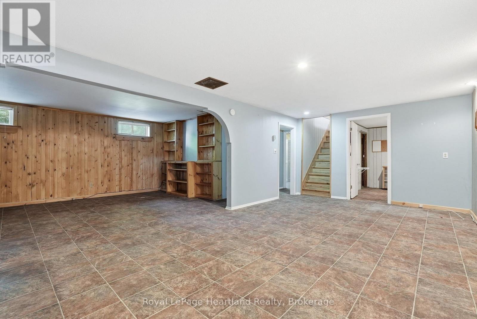 476 Carling Terrace, North Huron, Ontario  N0G 2W8 - Photo 26 - X13410062