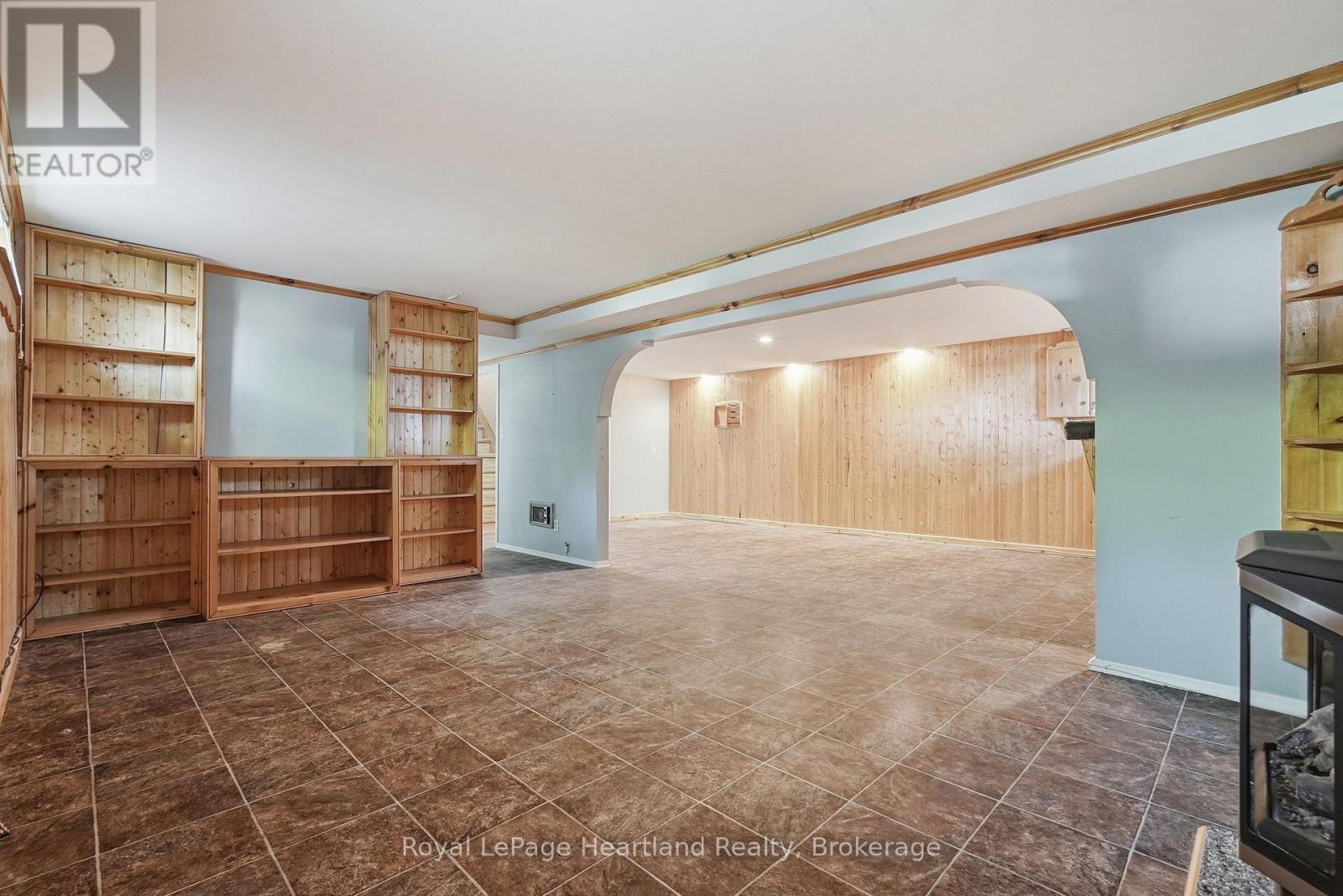 476 Carling Terrace, North Huron, Ontario  N0G 2W8 - Photo 28 - X13410062