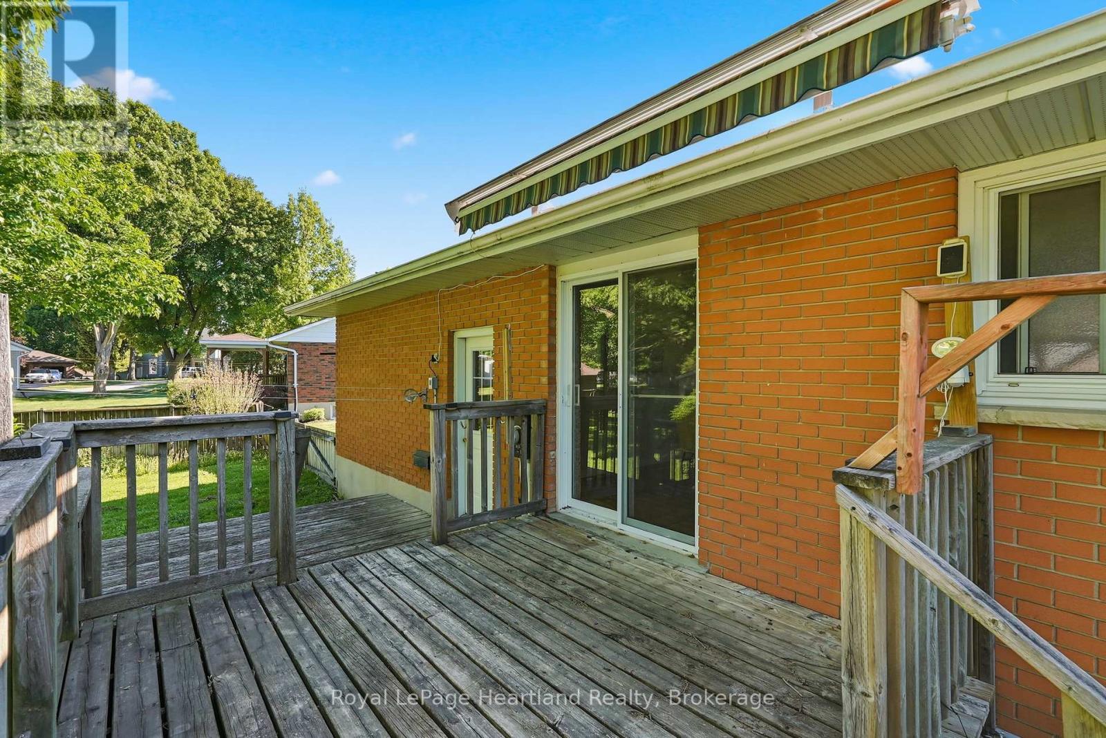 476 Carling Terrace, North Huron, Ontario  N0G 2W8 - Photo 34 - X13410062