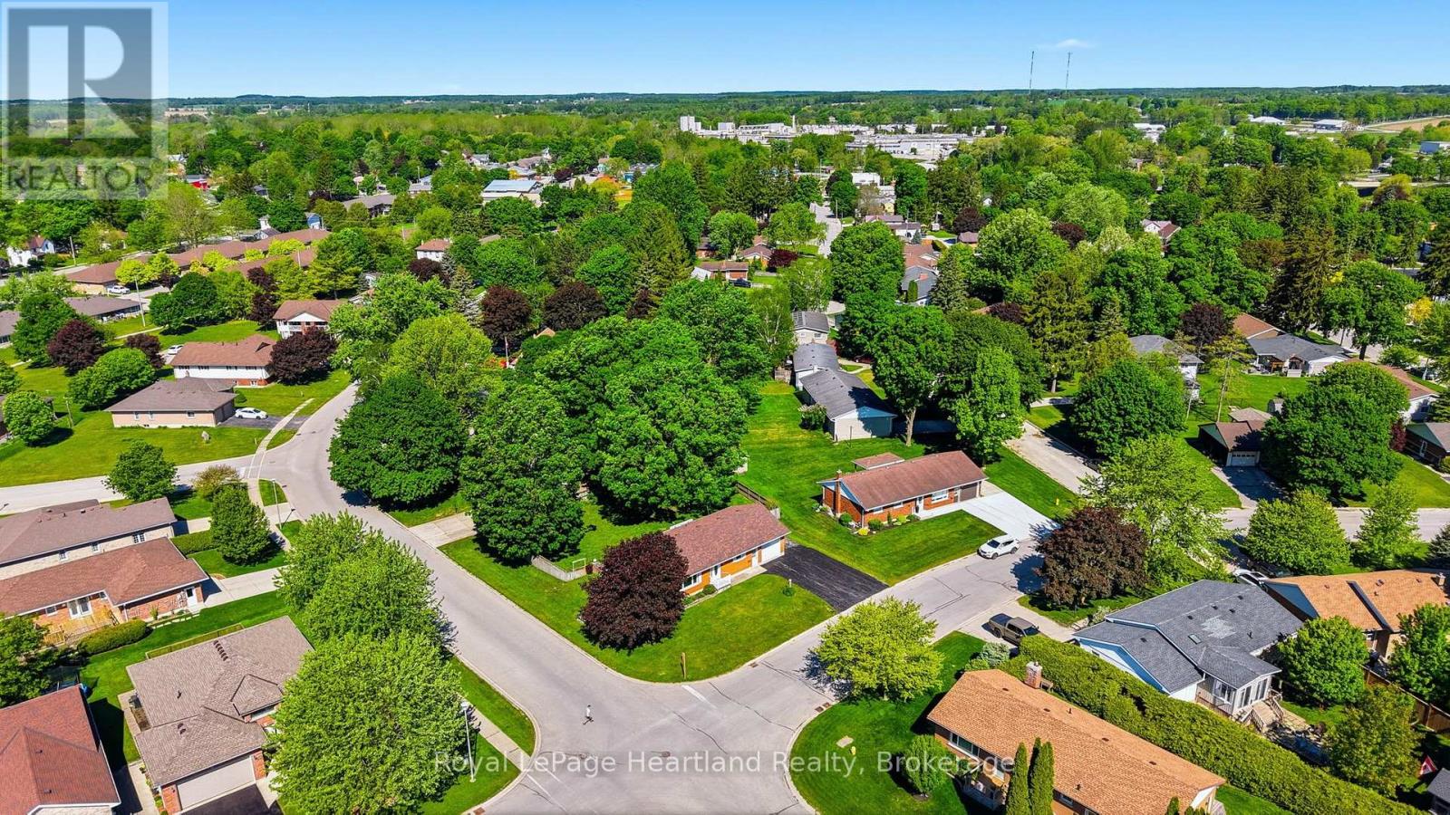 476 Carling Terrace, North Huron, Ontario  N0G 2W8 - Photo 46 - X13410062