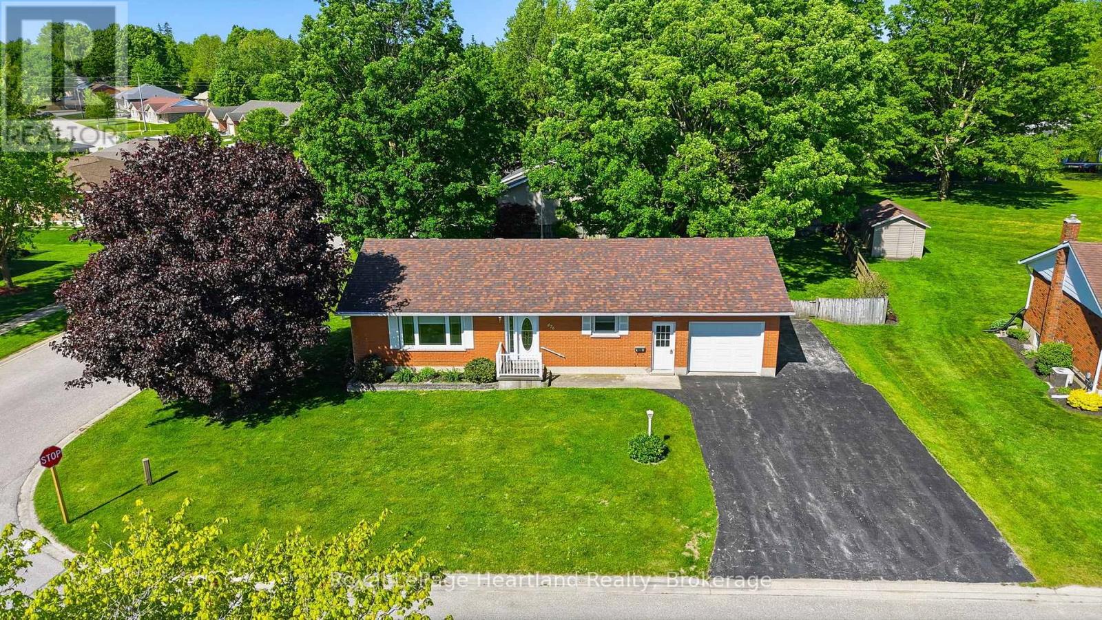476 Carling Terrace, North Huron, Ontario  N0G 2W8 - Photo 47 - X13410062