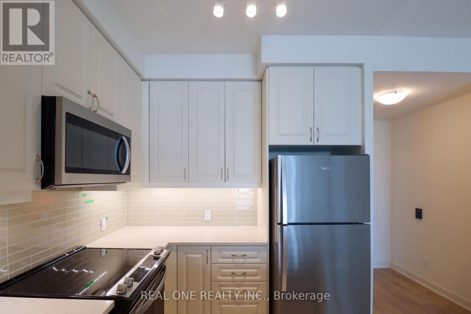 2316 - 4955 Yonge Street, Toronto, Ontario  M2N 0L8 - Photo 11 - C13345516