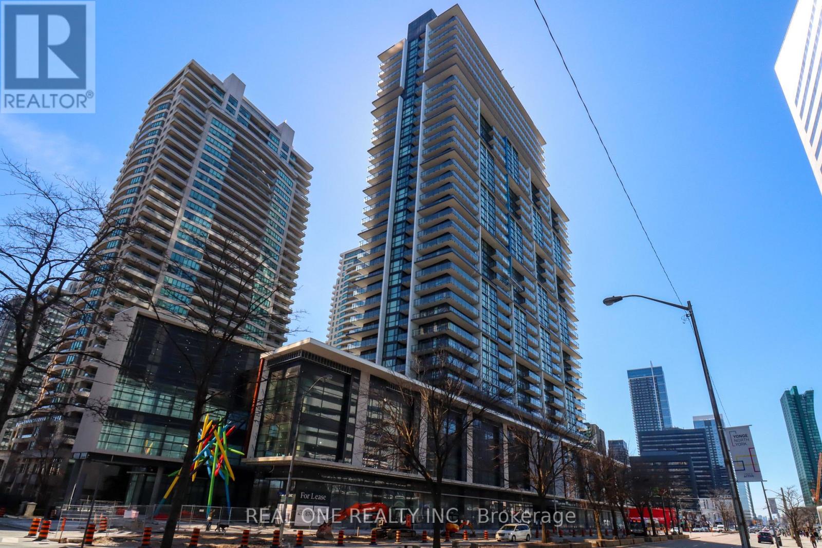 2316 - 4955 Yonge Street, Toronto, Ontario  M2N 0L8 - Photo 2 - C13345516