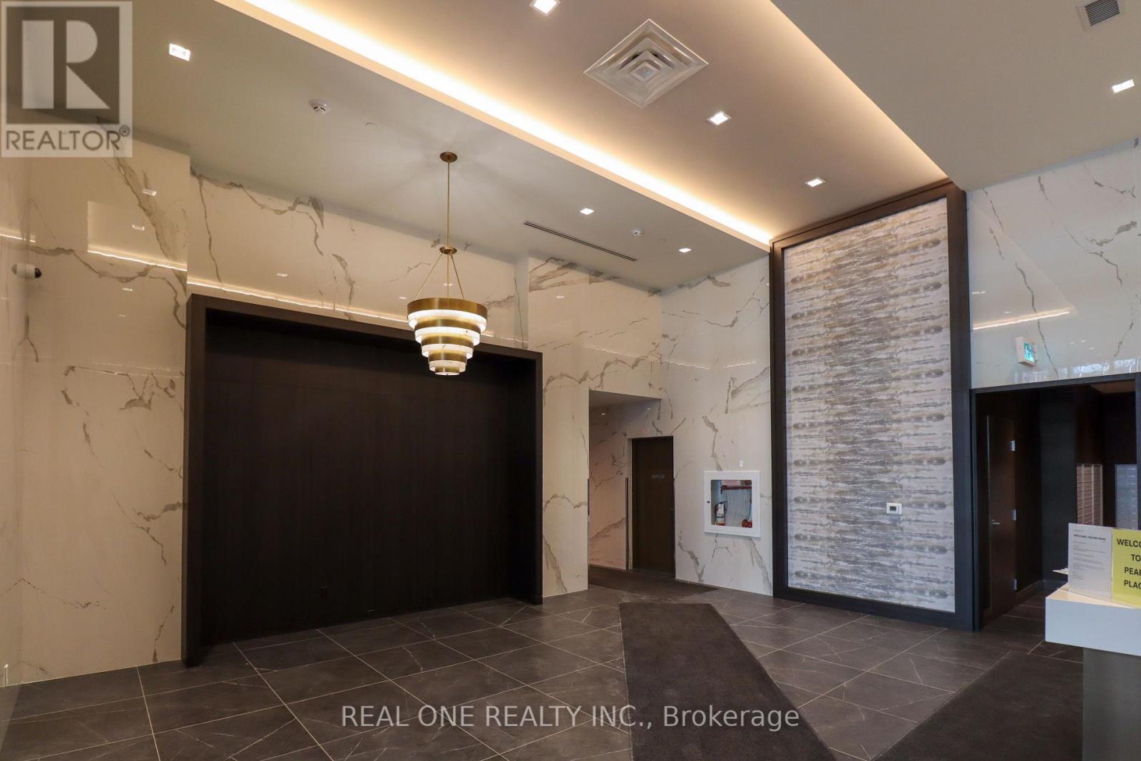 2316 - 4955 Yonge Street, Toronto, Ontario  M2N 0L8 - Photo 4 - C13345516
