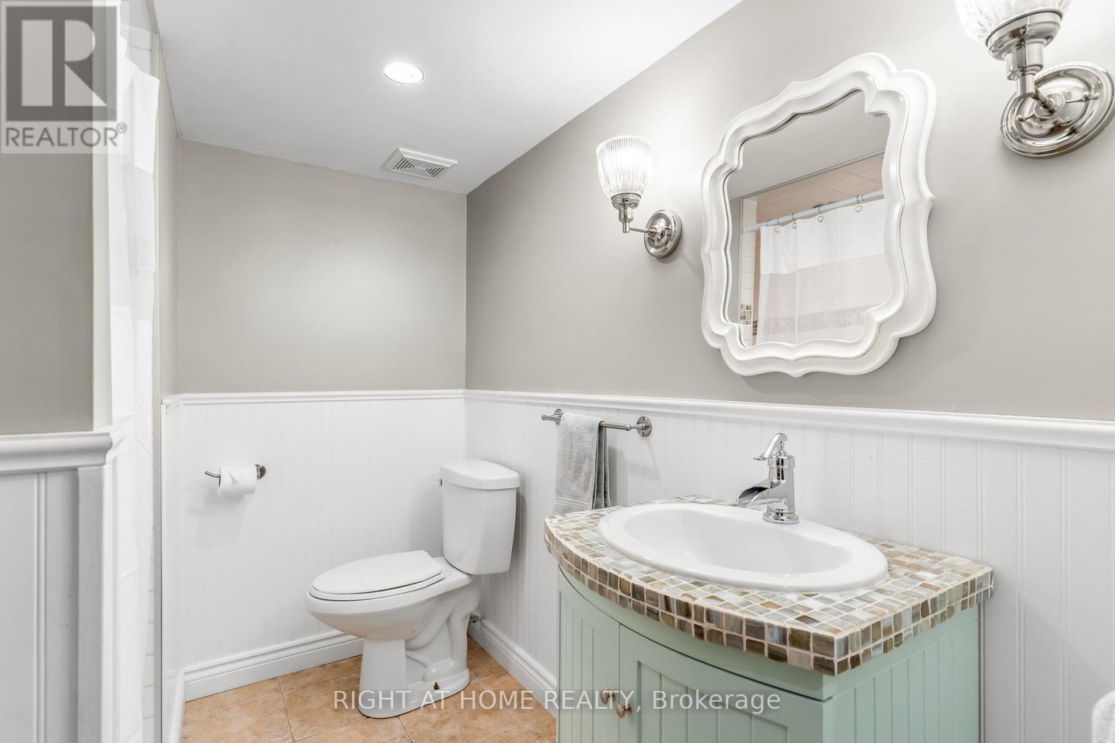 102 Paris Street, New Tecumseth, Ontario  L9R 1H2 - Photo 29 - N13404882