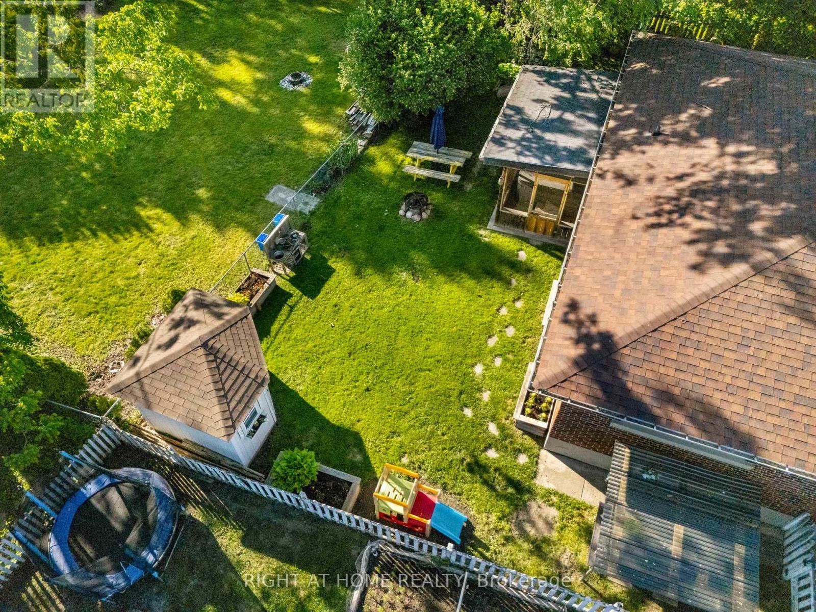 102 Paris Street, New Tecumseth, Ontario  L9R 1H2 - Photo 32 - N13404882