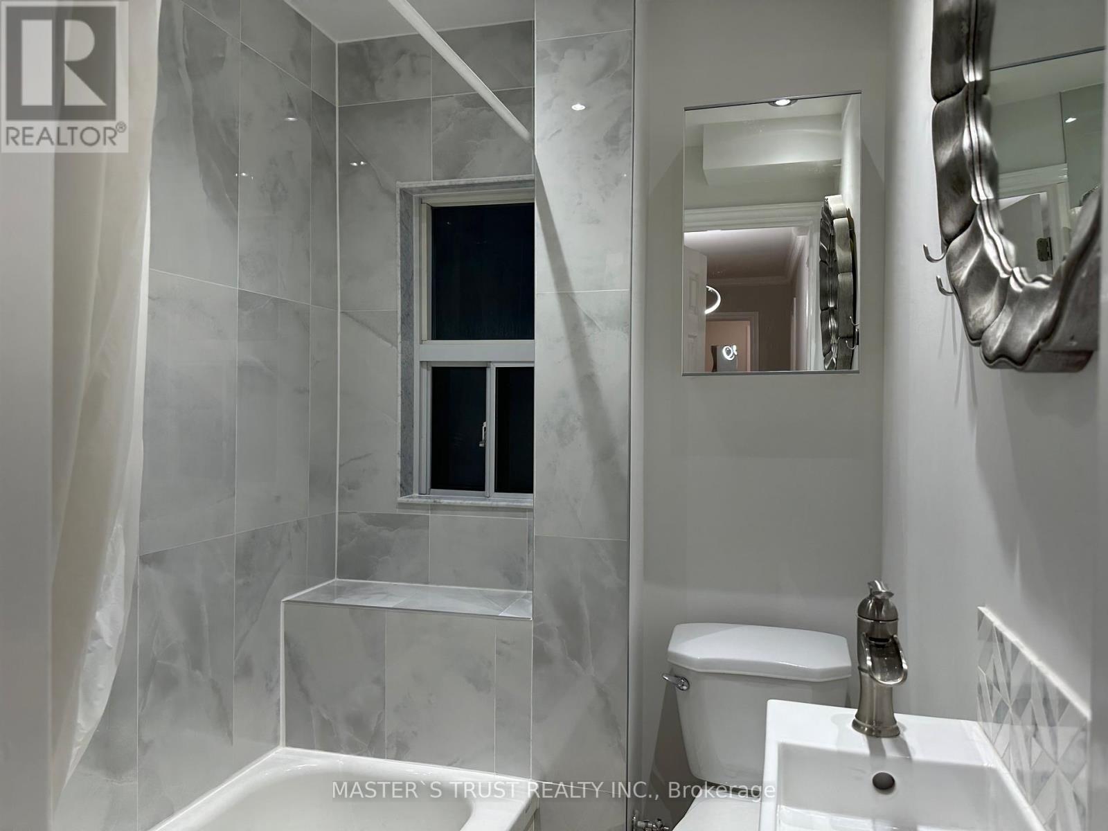 Upper - 151 Dynevor Road, Toronto, Ontario  M6E 3X5 - Photo 9 - W13403682