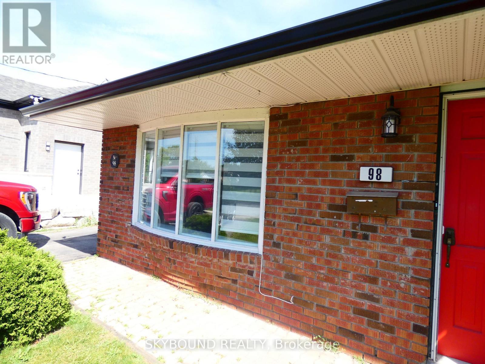 1 - 98 Barton Street, Milton, Ontario  L9T 1C9 - Photo 2 - W13410034