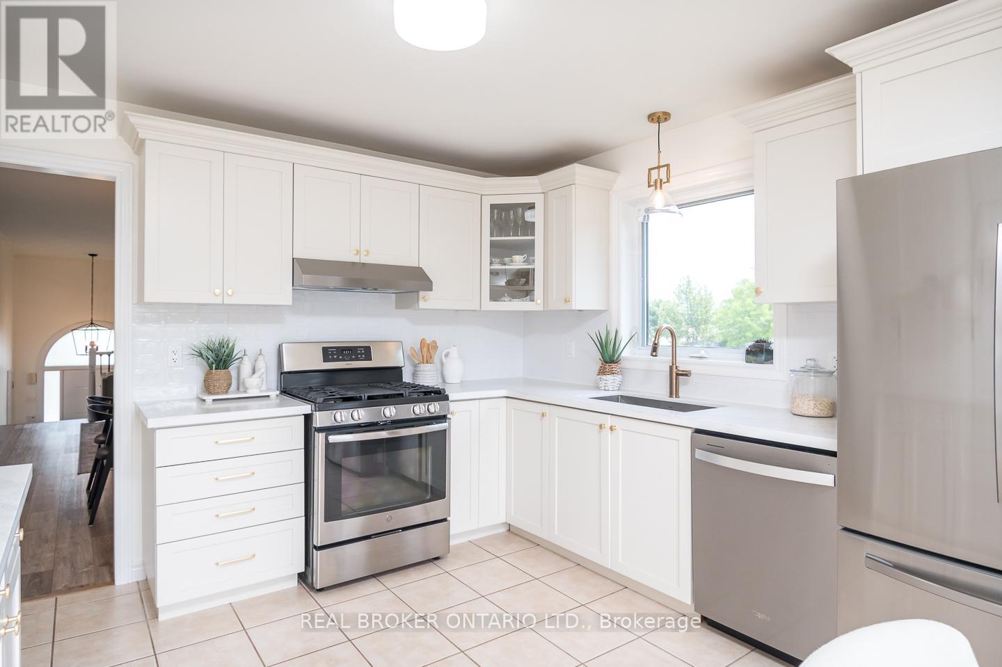 12 Kingsley Road, Halton Hills, Ontario  L7J 2Z5 - Photo 16 - W13410042