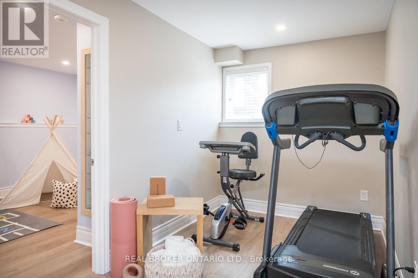 12 Kingsley Road, Halton Hills, Ontario  L7J 2Z5 - Photo 38 - W13410042