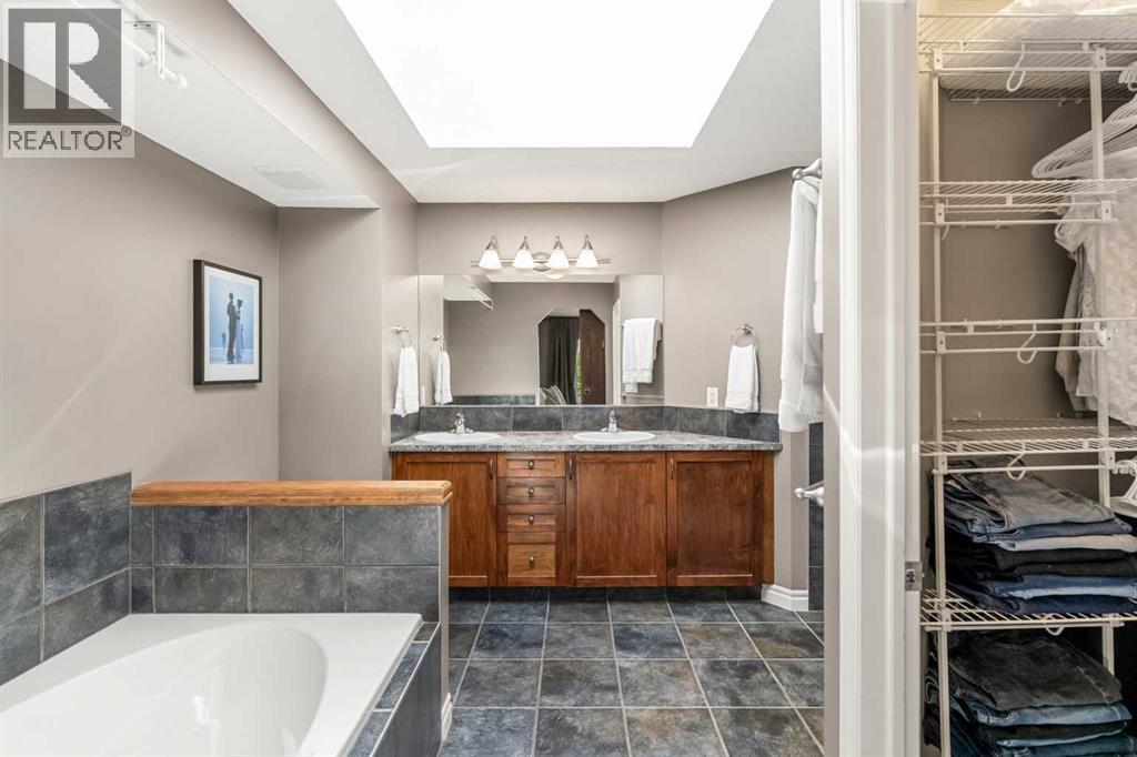 194 Brightonstone Bay SE, Calgary, Alberta  T2Z 4W4 - Photo 24 - A2316474