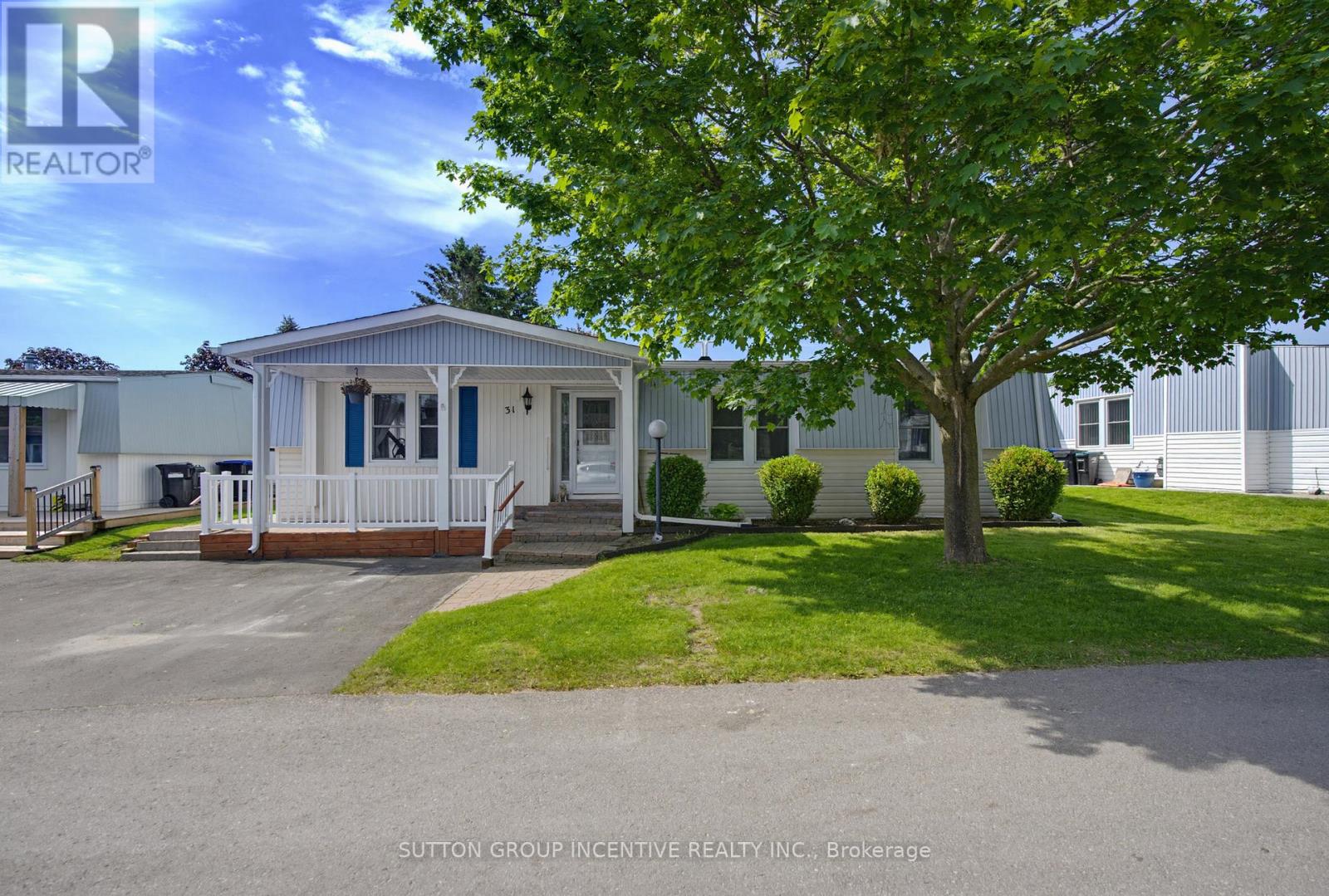 31 Linden Lane, Innisfil, Ontario  L9S 1N8 - Photo 1 - N13284852