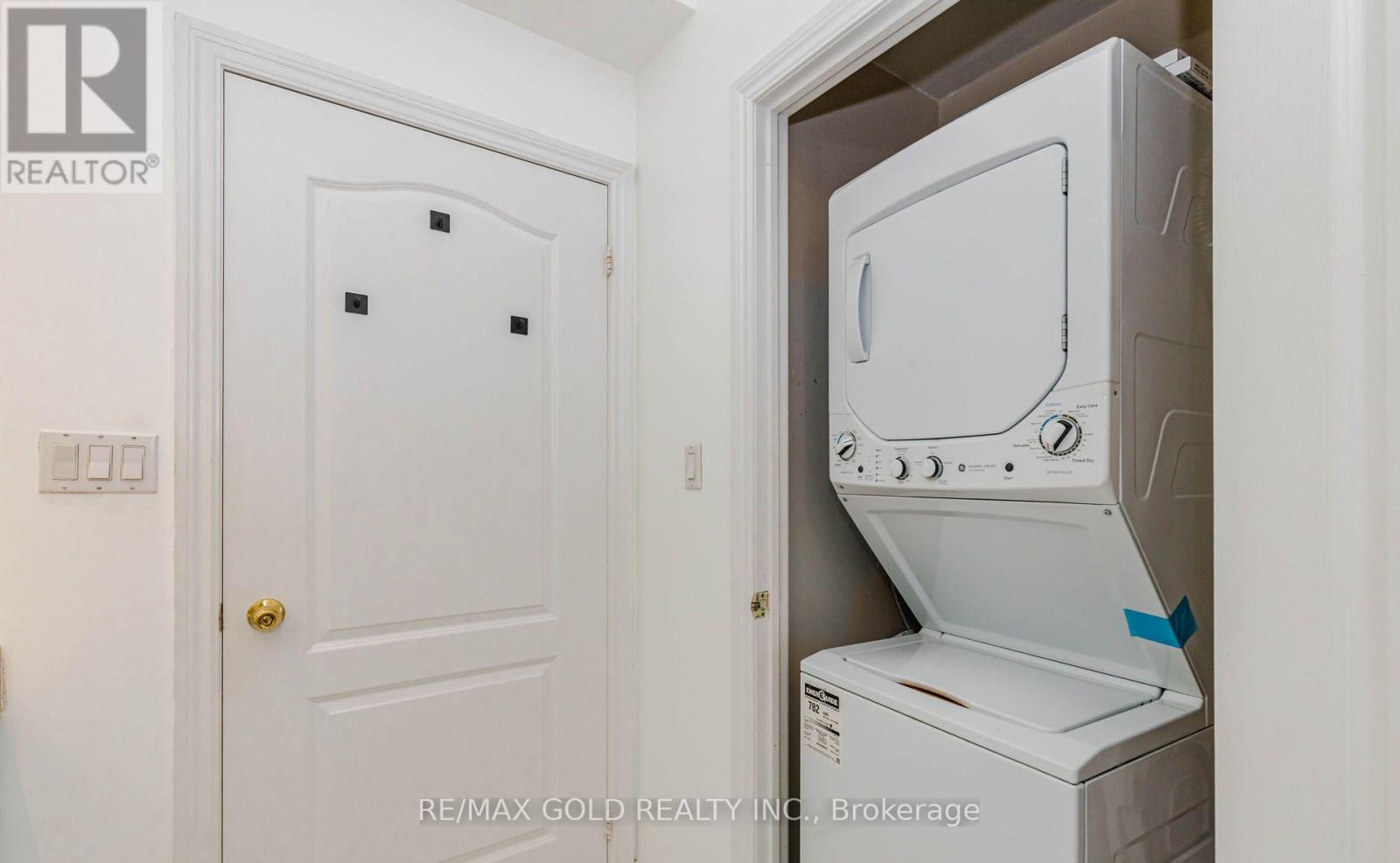 223 - 3351 Cawthra Road, Mississauga, Ontario  L5A 4N5 - Photo 37 - W13249862
