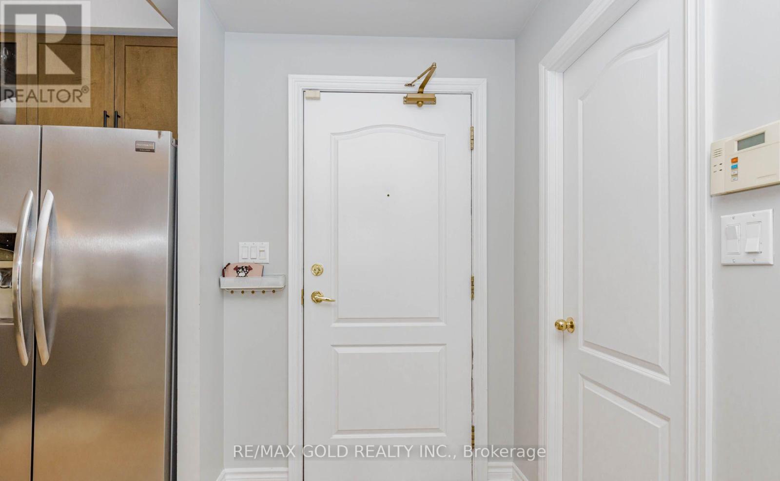 223 - 3351 Cawthra Road, Mississauga, Ontario  L5A 4N5 - Photo 8 - W13249862