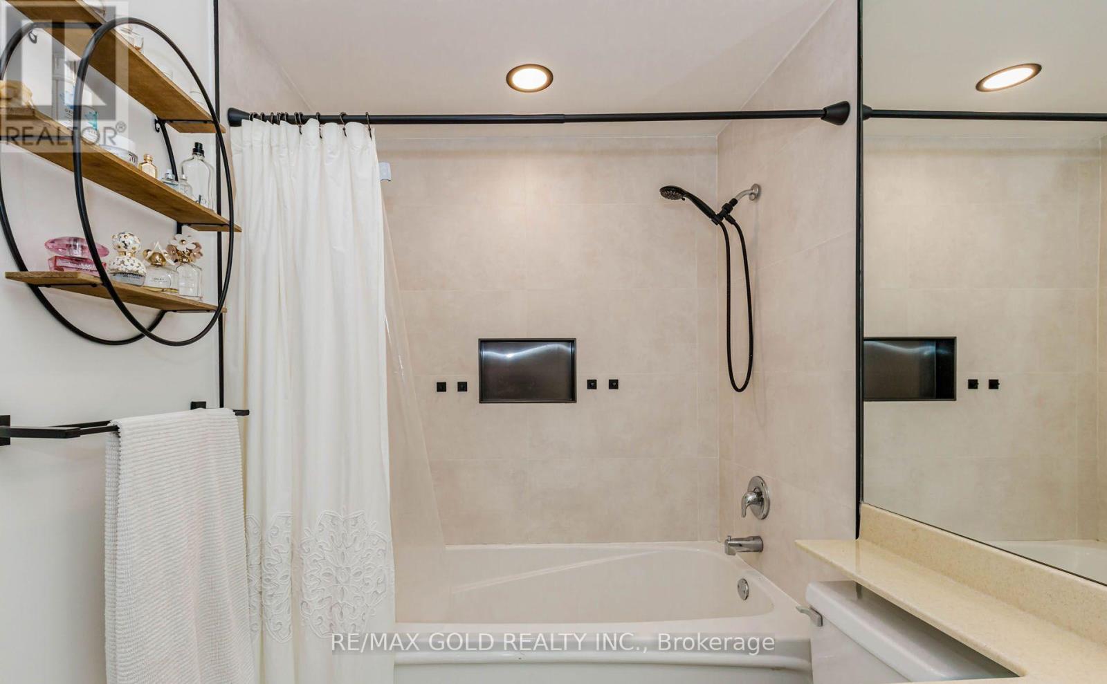 223 - 3351 Cawthra Road, Mississauga, Ontario  L5A 4N5 - Photo 36 - W13249862