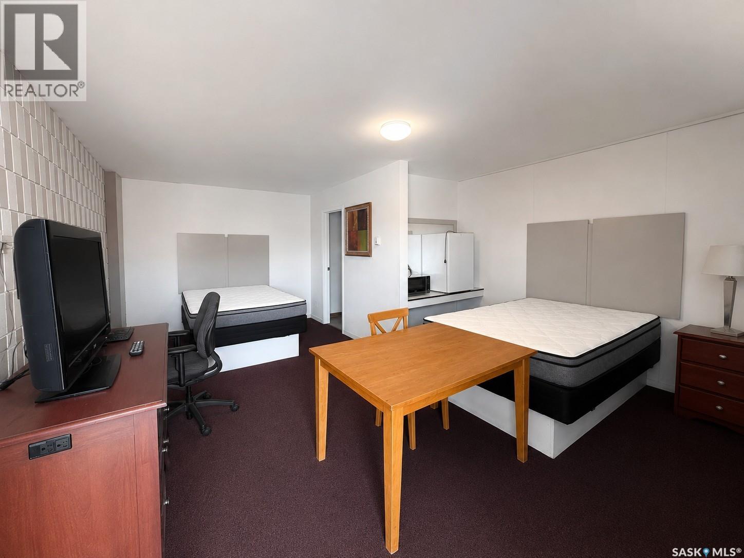 101 Center Street, Assiniboia, Saskatchewan  S0H 0B0 - Photo 12 - SK038505
