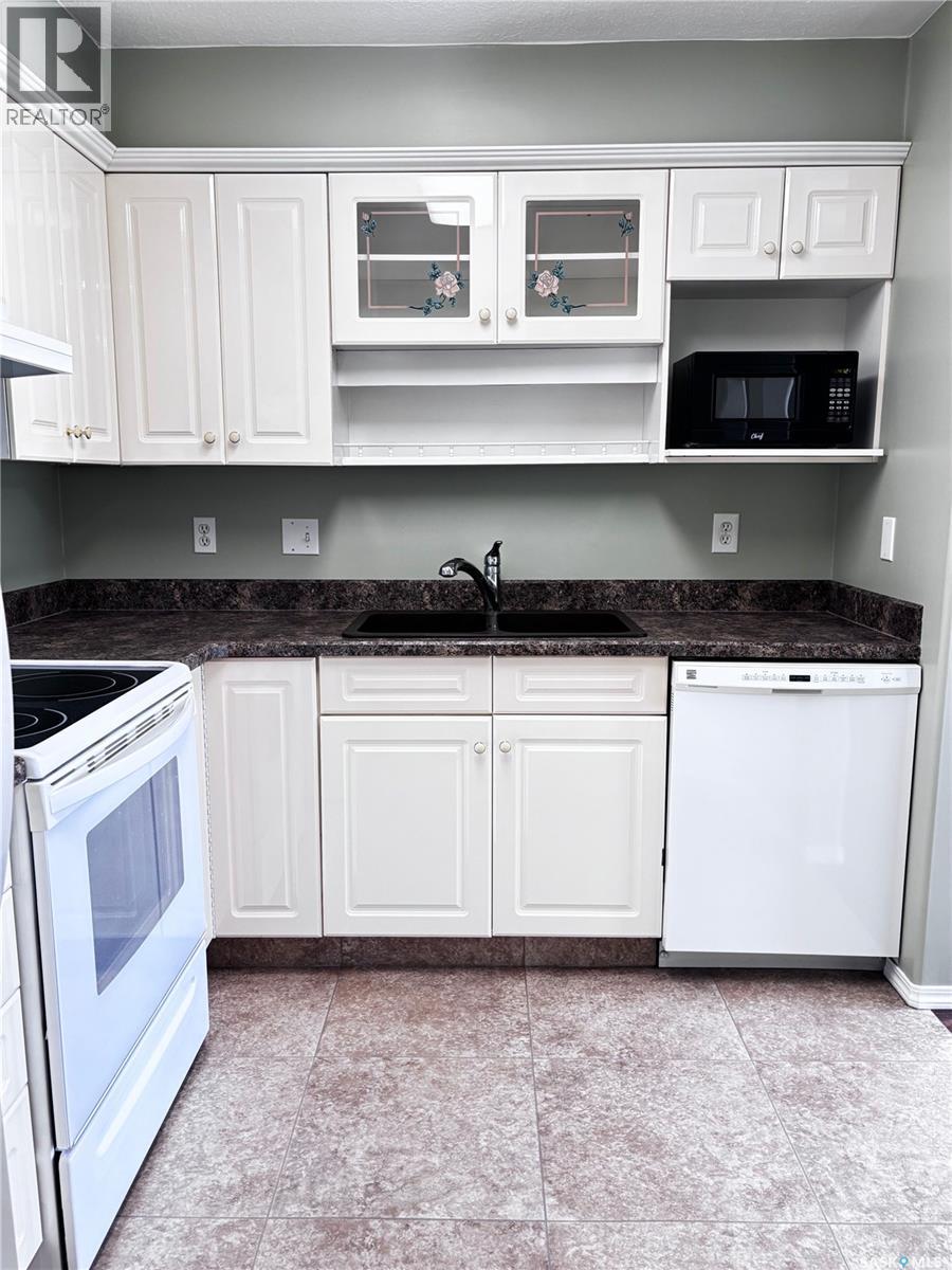 102 1202 1st Avenue Nw, Moose Jaw, Saskatchewan  S6H 3N6 - Photo 15 - SK038396