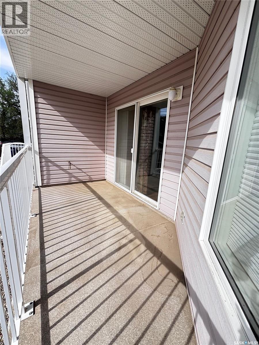 102 1202 1st Avenue Nw, Moose Jaw, Saskatchewan  S6H 3N6 - Photo 26 - SK038396