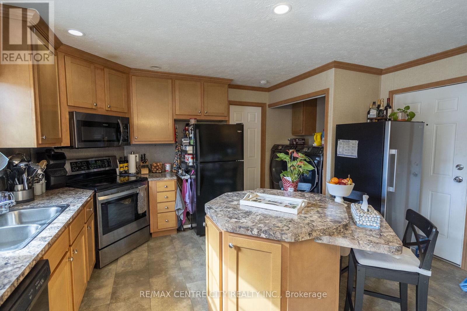 13875 Gosnell Line, Chatham-Kent, Ontario N0P 1T0 - Photo 34 - X13410094