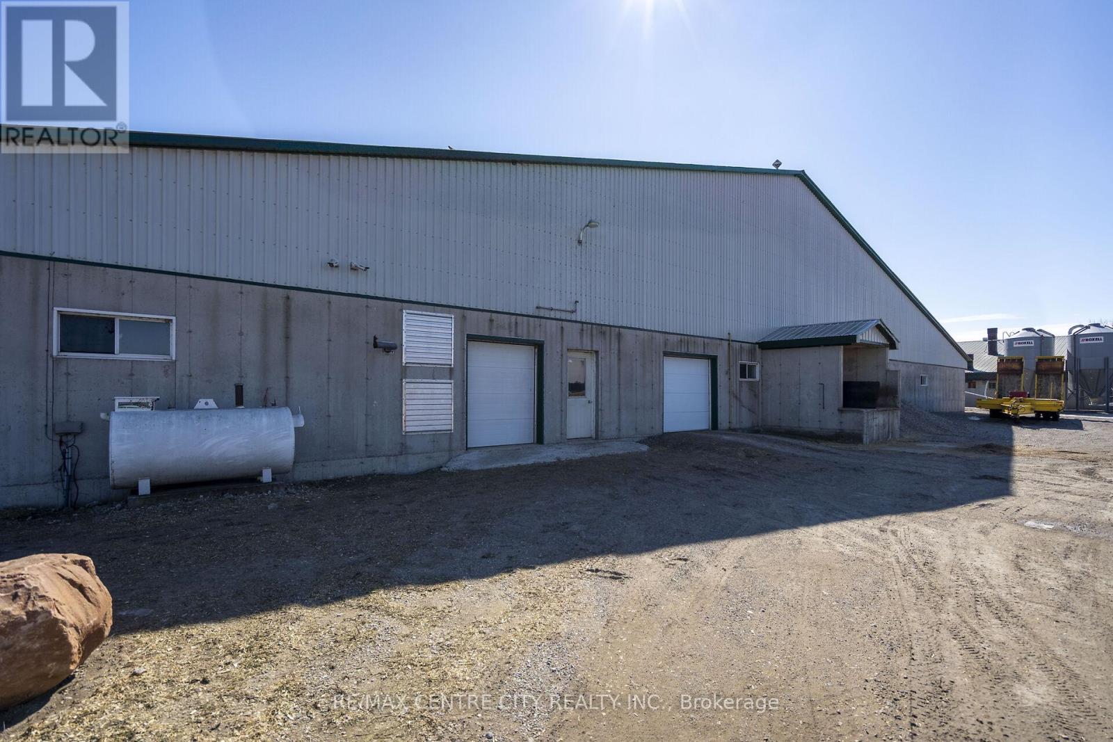 18692 Palmyra Road, Chatham-Kent, Ontario N0P 2C0 - Photo 25 - X13410096