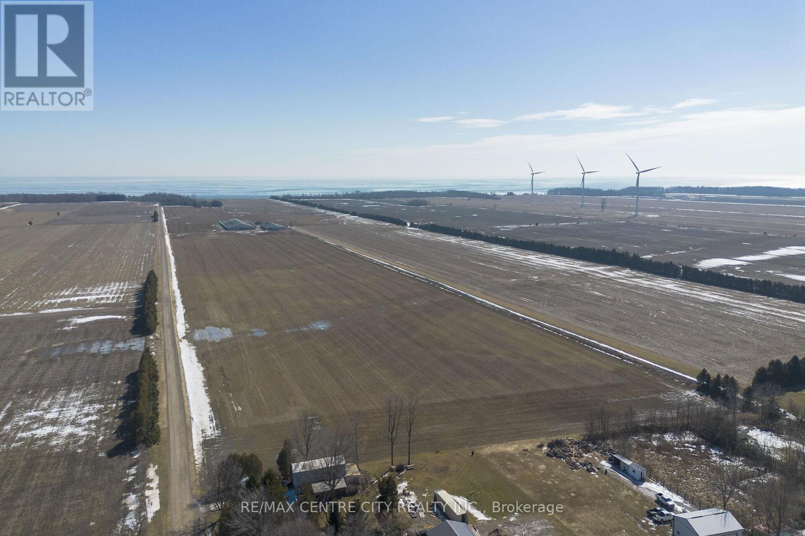 18692 Palmyra Road, Chatham-Kent, Ontario N0P 2C0 - Photo 3 - X13410096