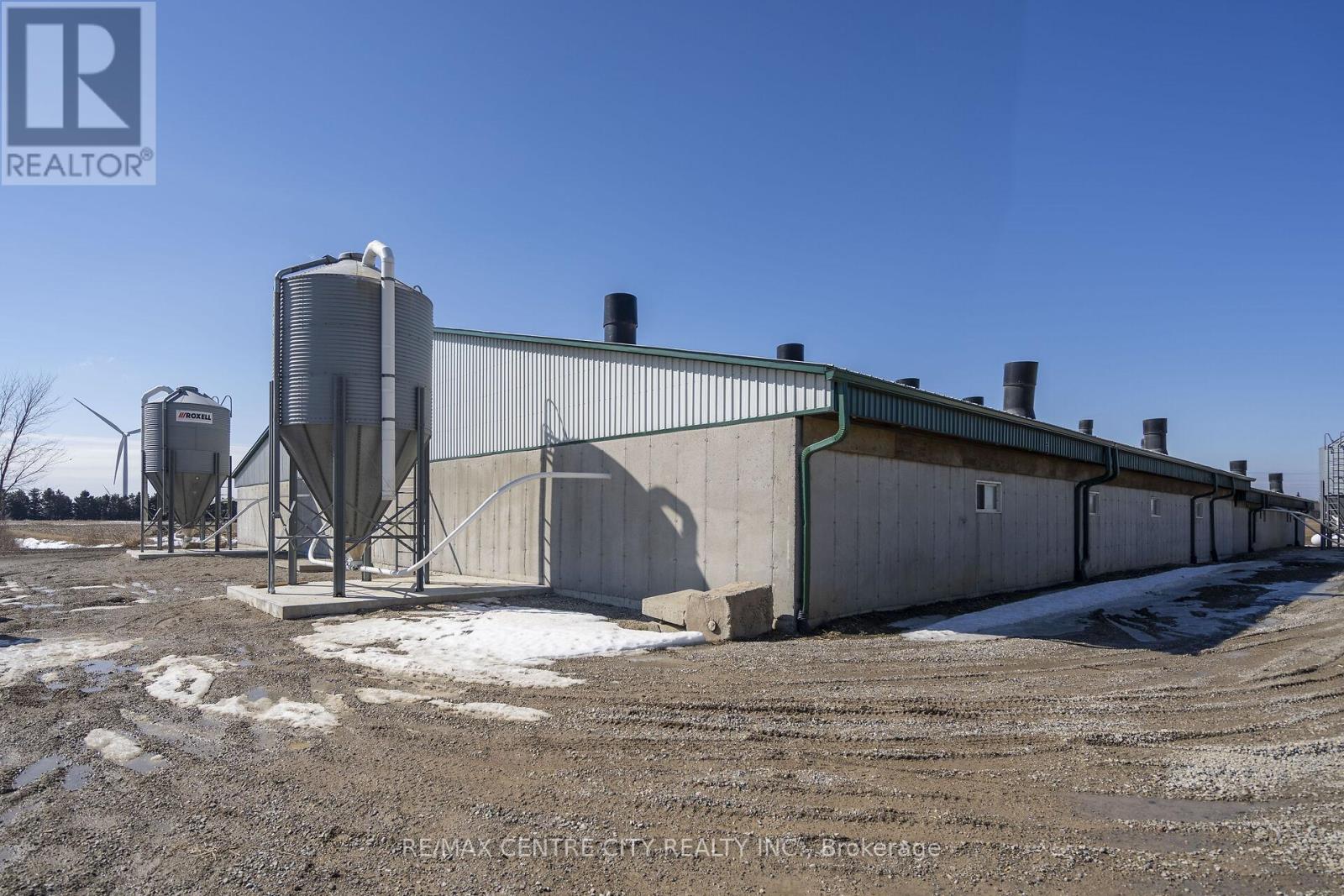18692 Palmyra Road, Chatham-Kent, Ontario N0P 2C0 - Photo 35 - X13410096