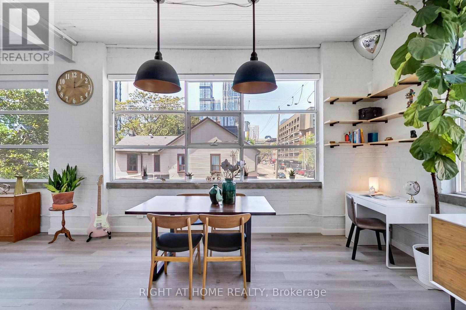 218 - 365 Dundas Street E, Toronto, Ontario  M5A 4R9 - Photo 8 - C13410072