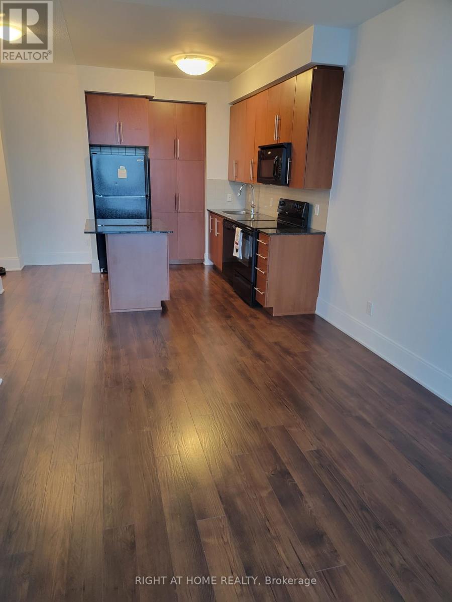2306 - 330 Burnhamthorpe Road W, Mississauga, Ontario  L5B 0E1 - Photo 4 - W13410070