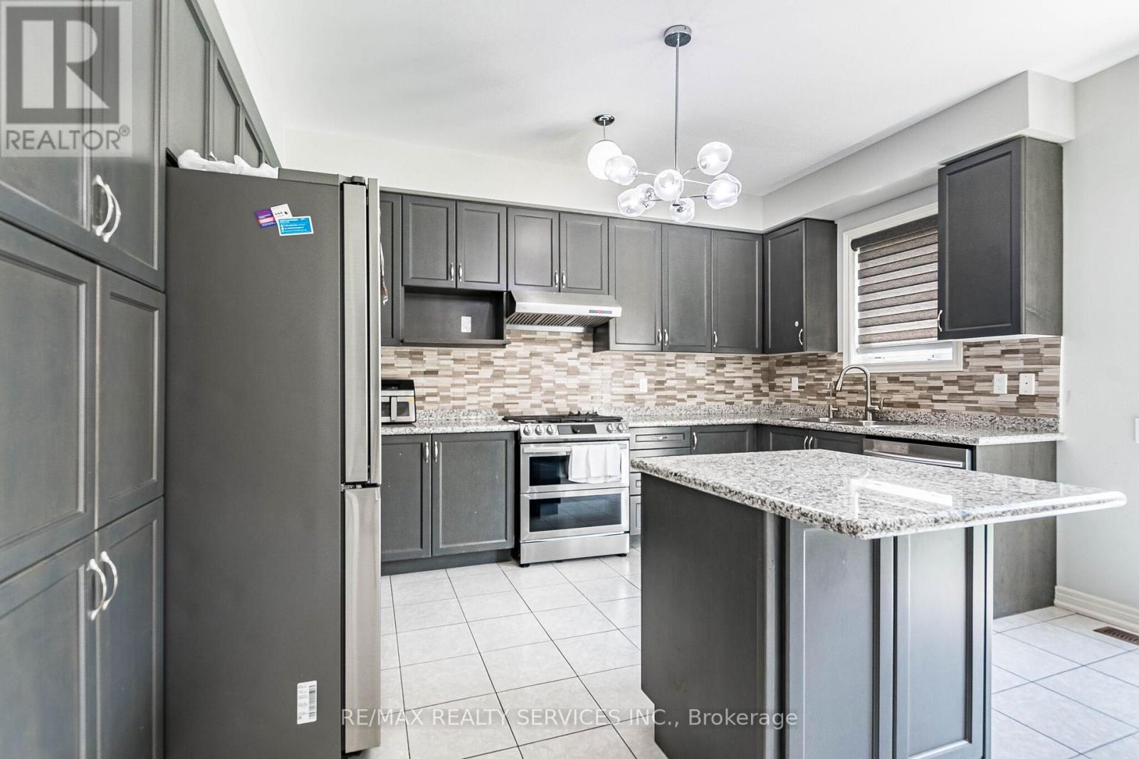 10 Pinedale Avenue, Caledon, Ontario  L7C 3Z4 - Photo 17 - W13249136