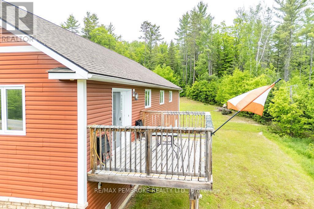 616 Barron Canyon Road, Petawawa, Ontario  K8A 6W7 - Photo 37 - X12719758