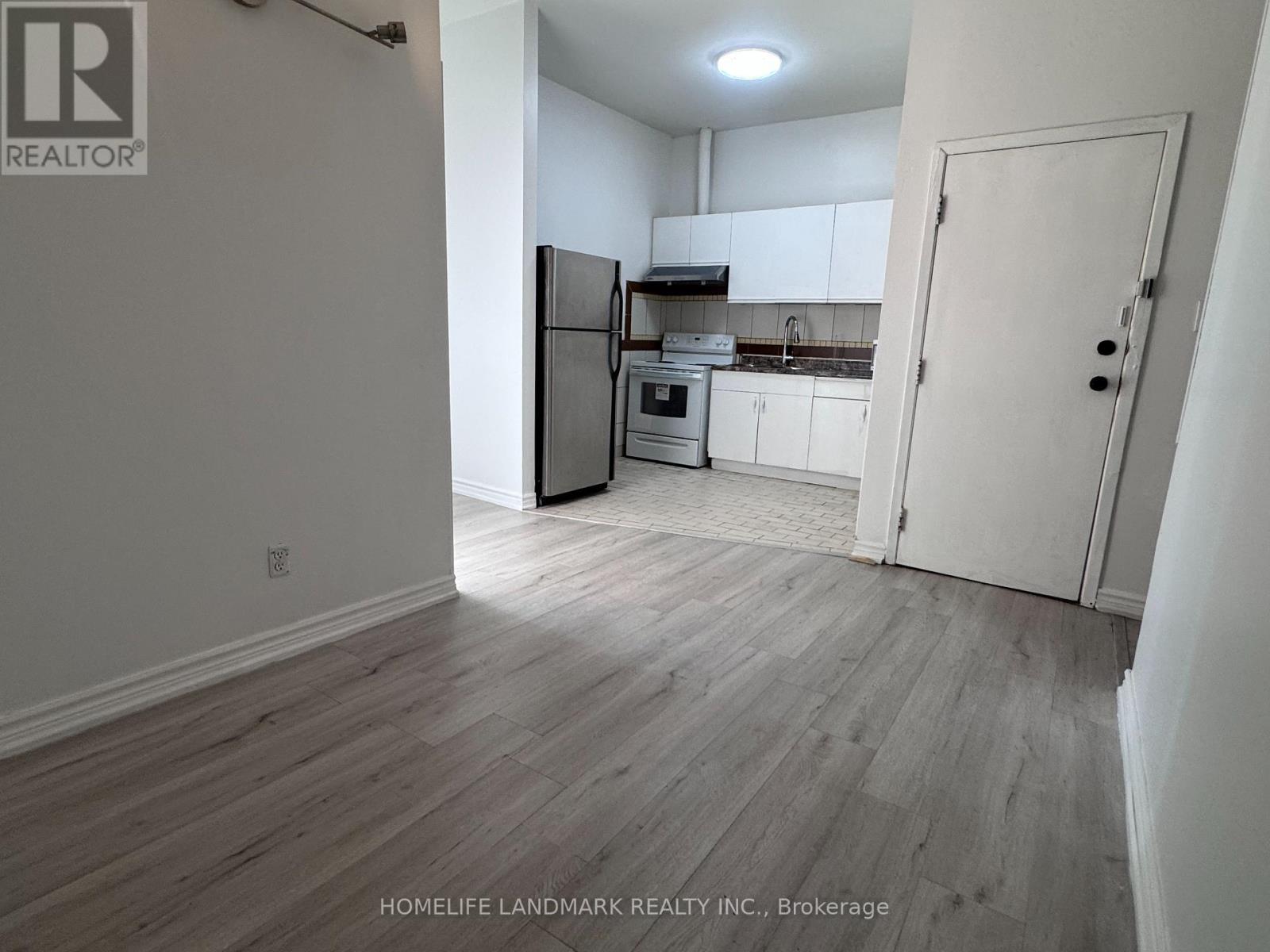 3rd Fl #2 - 450 Spadina Avenue, Toronto, Ontario  M5T 2G8 - Photo 2 - C13410106