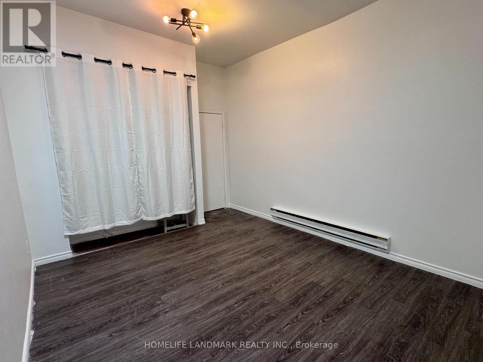 3rd Fl #2 - 450 Spadina Avenue, Toronto, Ontario  M5T 2G8 - Photo 7 - C13410106