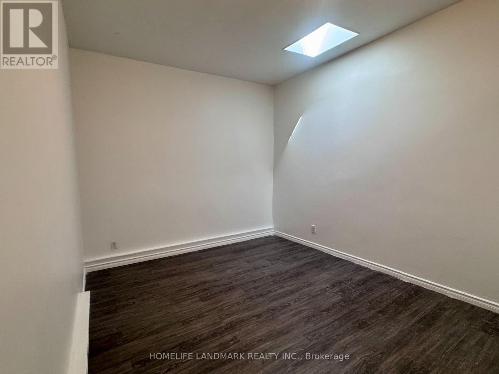 3rd Fl #2 - 450 Spadina Avenue, Toronto, Ontario  M5T 2G8 - Photo 8 - C13410106
