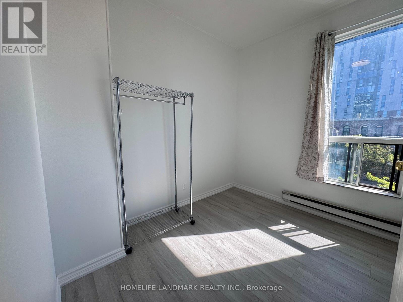 3rd Fl #2 - 450 Spadina Avenue, Toronto, Ontario  M5T 2G8 - Photo 9 - C13410106