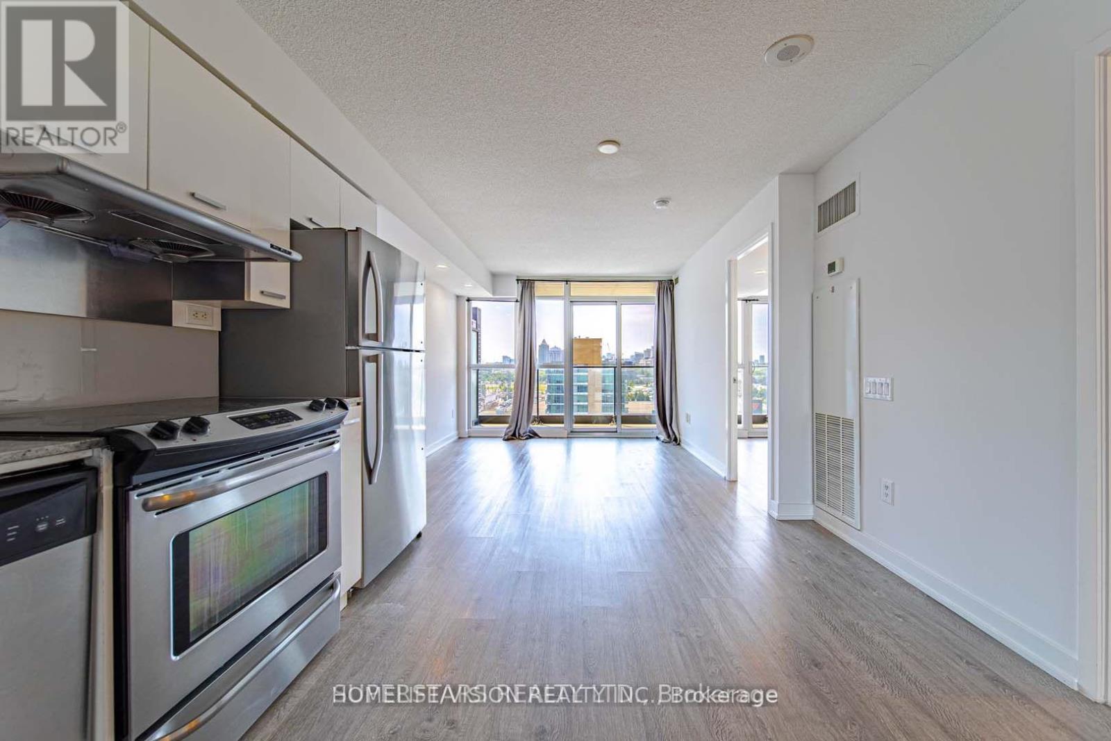 1606 - 33 Singer Court, Toronto, Ontario  M2K 0B4 - Photo 3 - C13410116