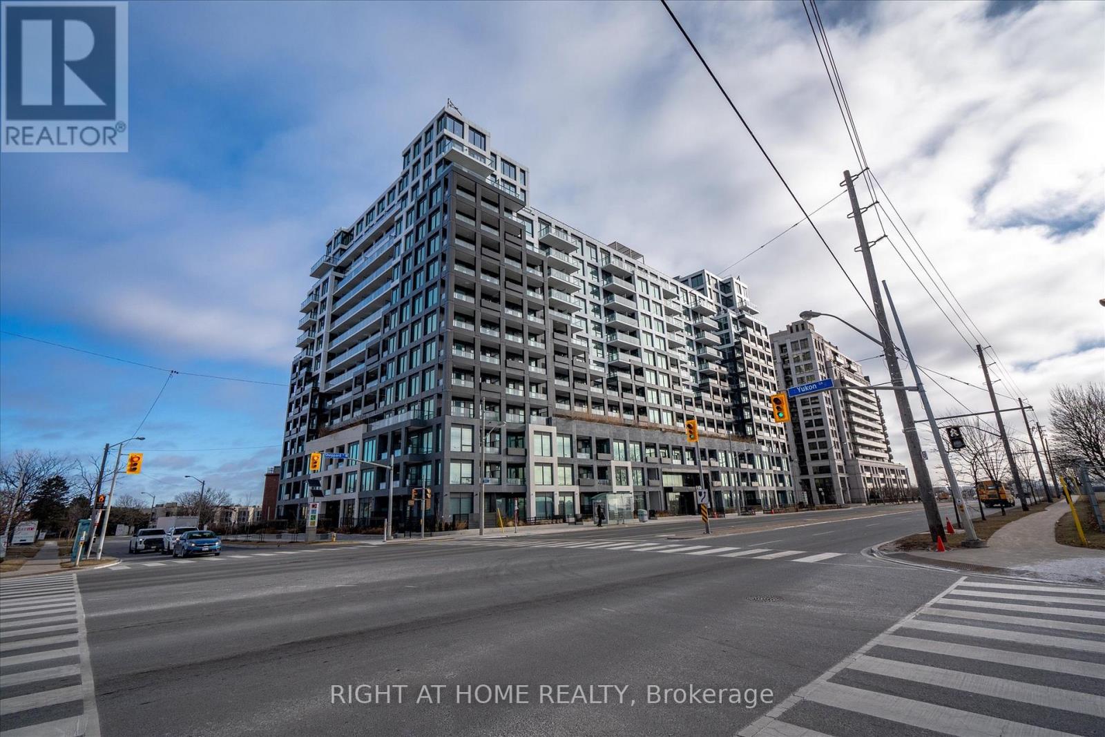 LPH12 - 1100 SHEPPARD AVENUE W, Toronto, Ontario