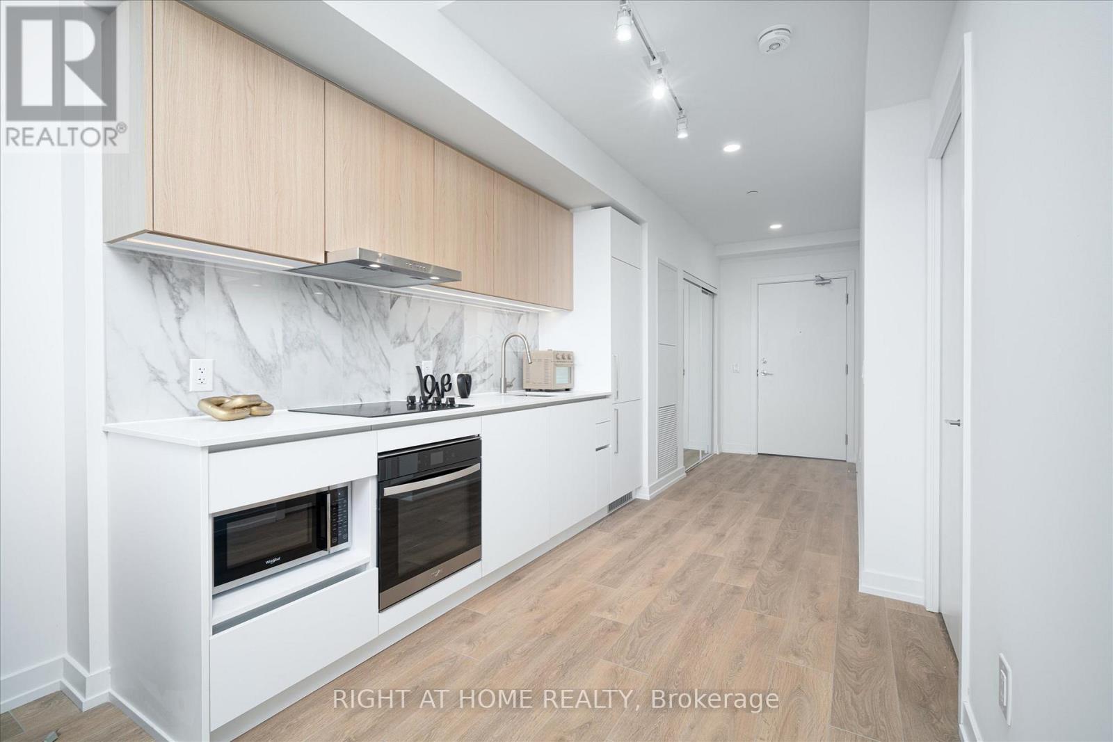 Lph12 - 1100 Sheppard Avenue W, Toronto, Ontario  M3J 0H1 - Photo 11 - W13410102