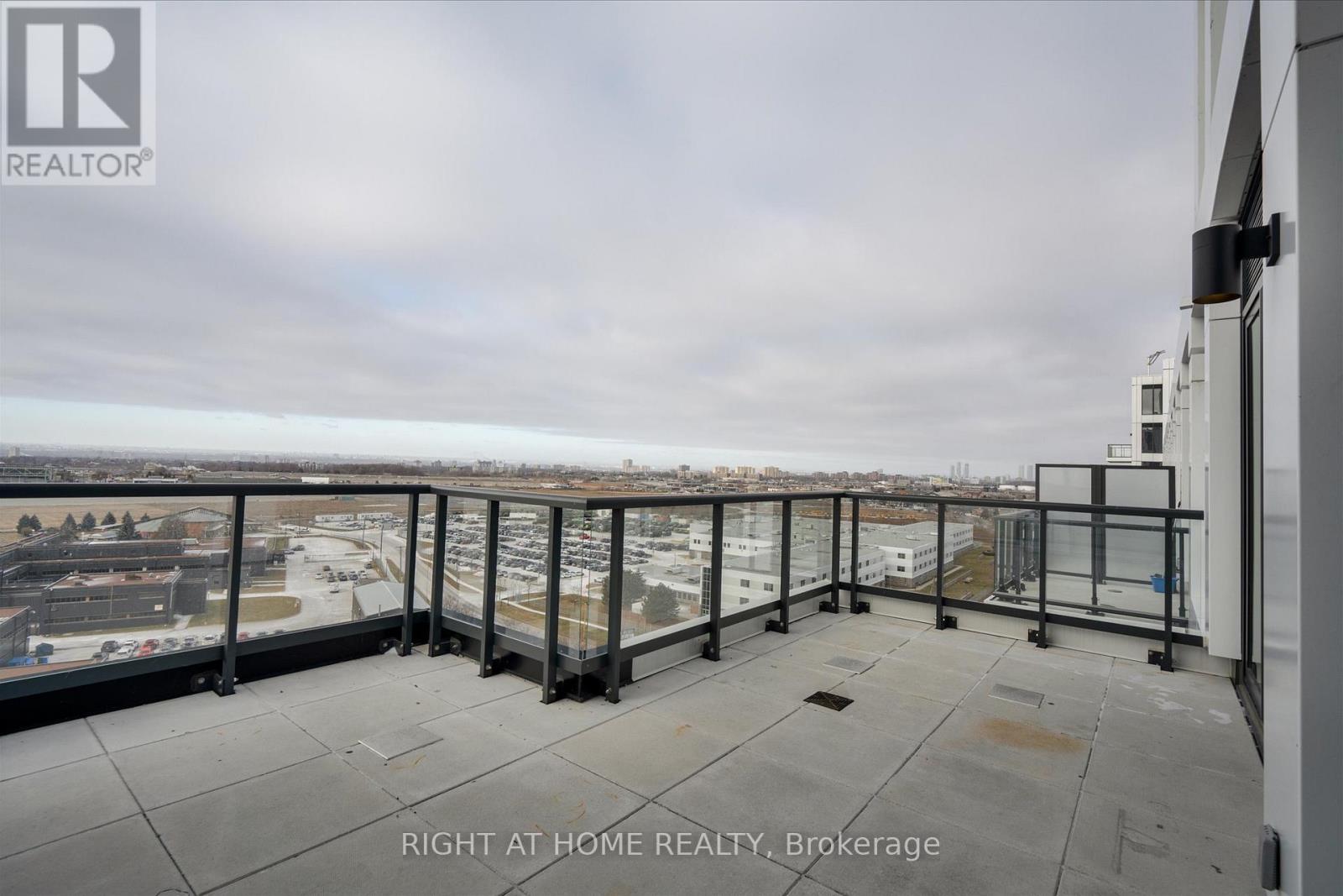 Lph12 - 1100 Sheppard Avenue W, Toronto, Ontario  M3J 0H1 - Photo 17 - W13410102