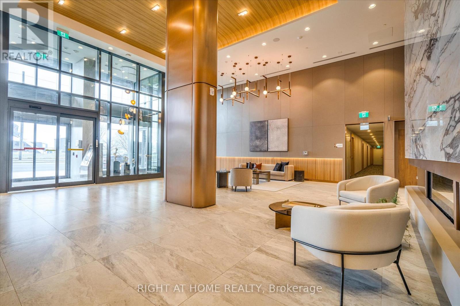 Lph12 - 1100 Sheppard Avenue W, Toronto, Ontario  M3J 0H1 - Photo 2 - W13410102