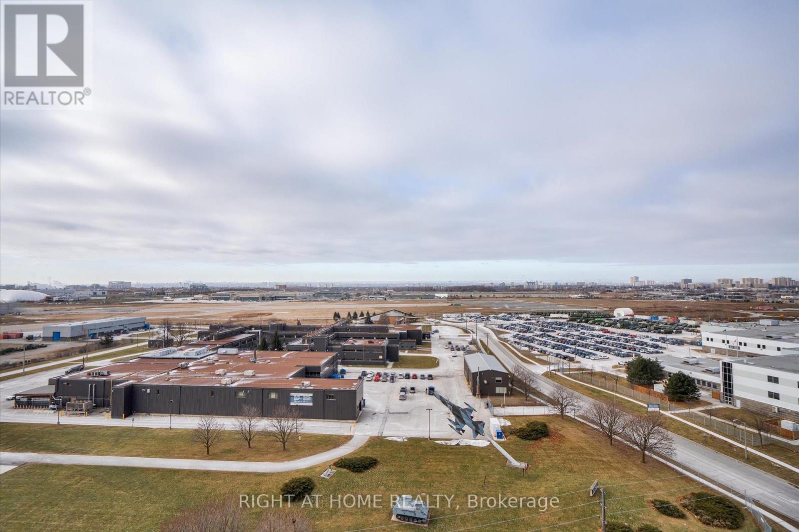 Lph12 - 1100 Sheppard Avenue W, Toronto, Ontario  M3J 0H1 - Photo 20 - W13410102