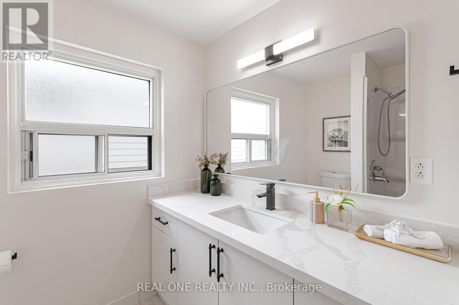1 Grovenest Drive, Toronto, Ontario  M1E 4J2 - Photo 18 - E13249818