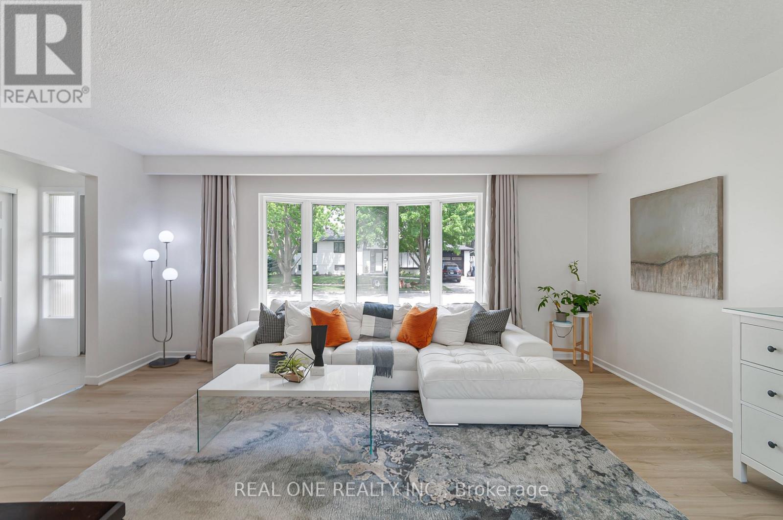1 Grovenest Drive, Toronto, Ontario  M1E 4J2 - Photo 7 - E13249818