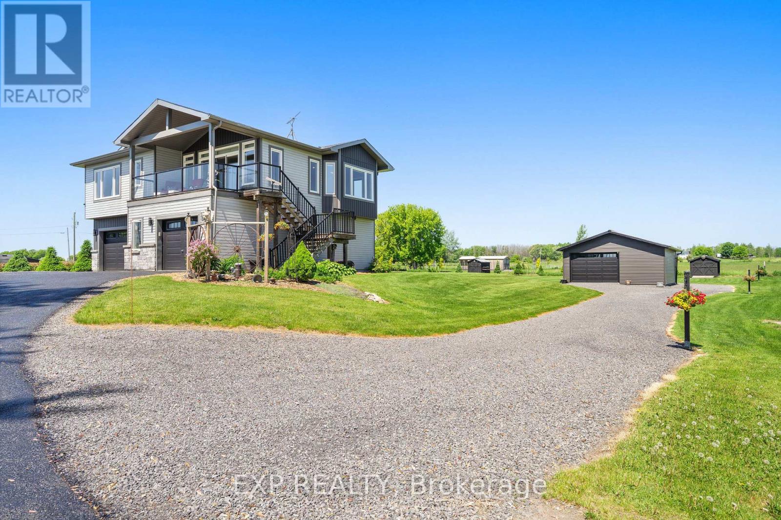 10029 County 2 Road, South Dundas, Ontario  K0E 1K0 - Photo 2 - X13410132